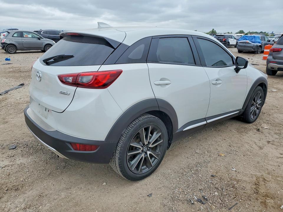 52699386 :رقم المزاد ، JM1DKBD75G0118828 vin ، 2016 Mazda Cx-3 مزاد بيع