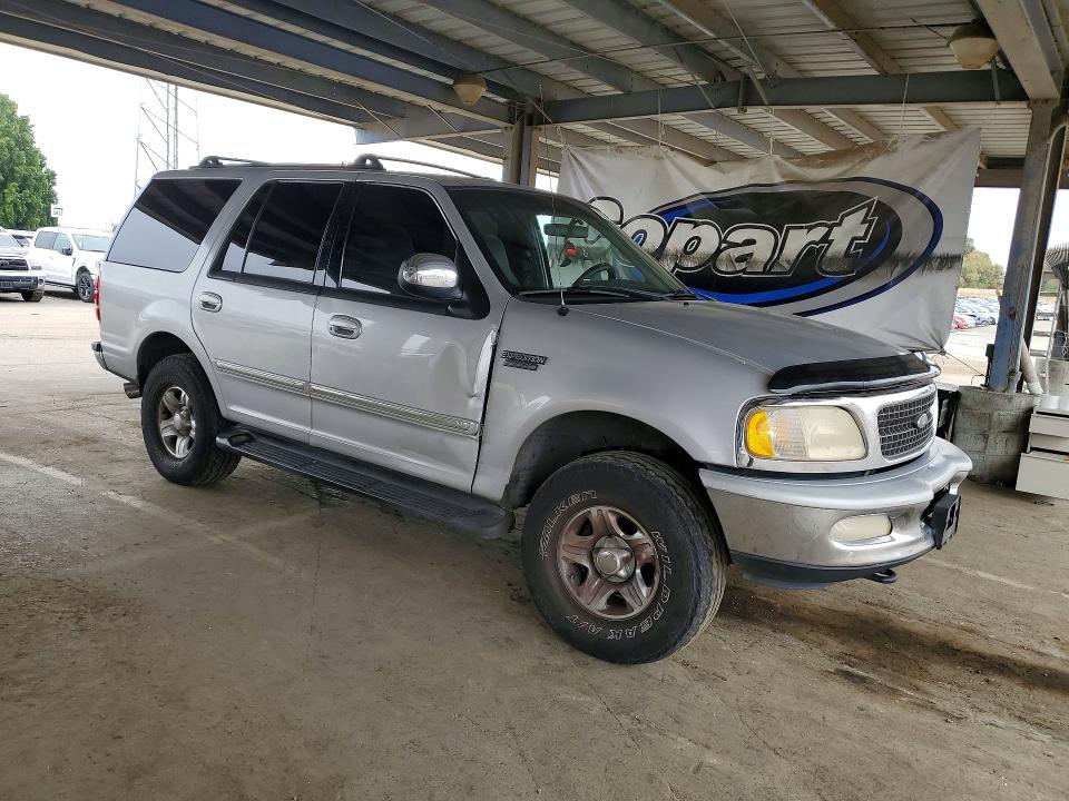 1998 Ford Expedition მანქანა იყიდება აუქციონზე, vin: 1FMRU18W1WLA22652, აუქციონის ნომერი: 52214026