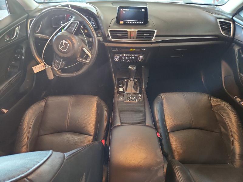 52733616 :رقم المزاد ، 3MZBN1W33JM187117 vin ، 2018 Mazda 3 مزاد بيع