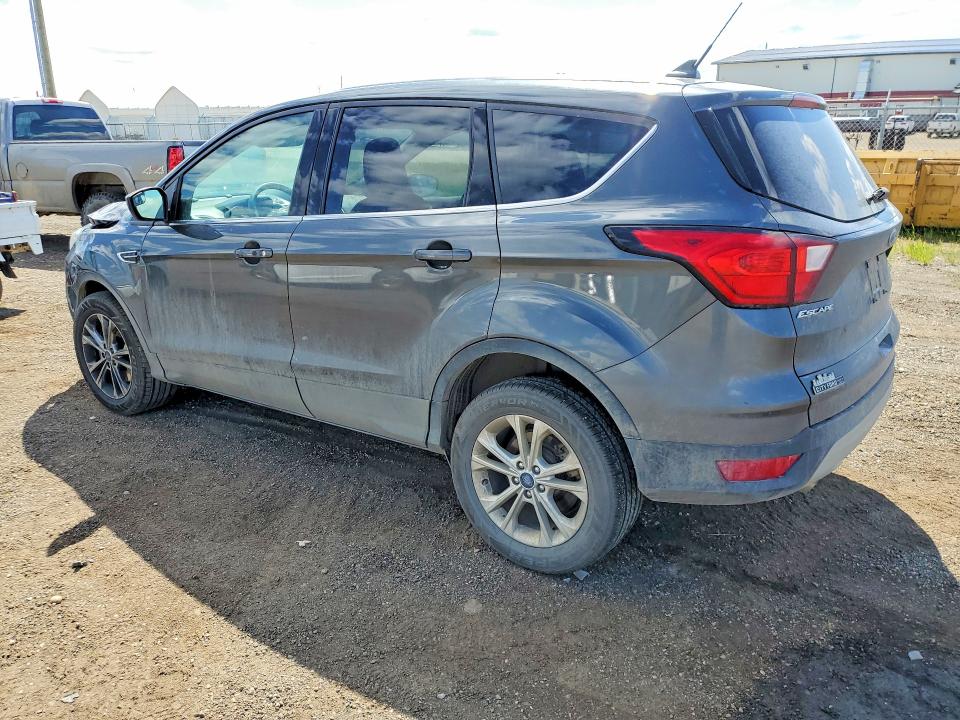 2019 Ford Escape მანქანა იყიდება აუქციონზე, vin: 1FMCU9GD8KUC41004, აუქციონის ნომერი: 53937686