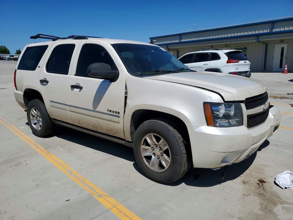 52907976 :رقم المزاد ، 1GNSKCE08CR305847 vin ، 2012 Chevrolet Tahoe مزاد بيع