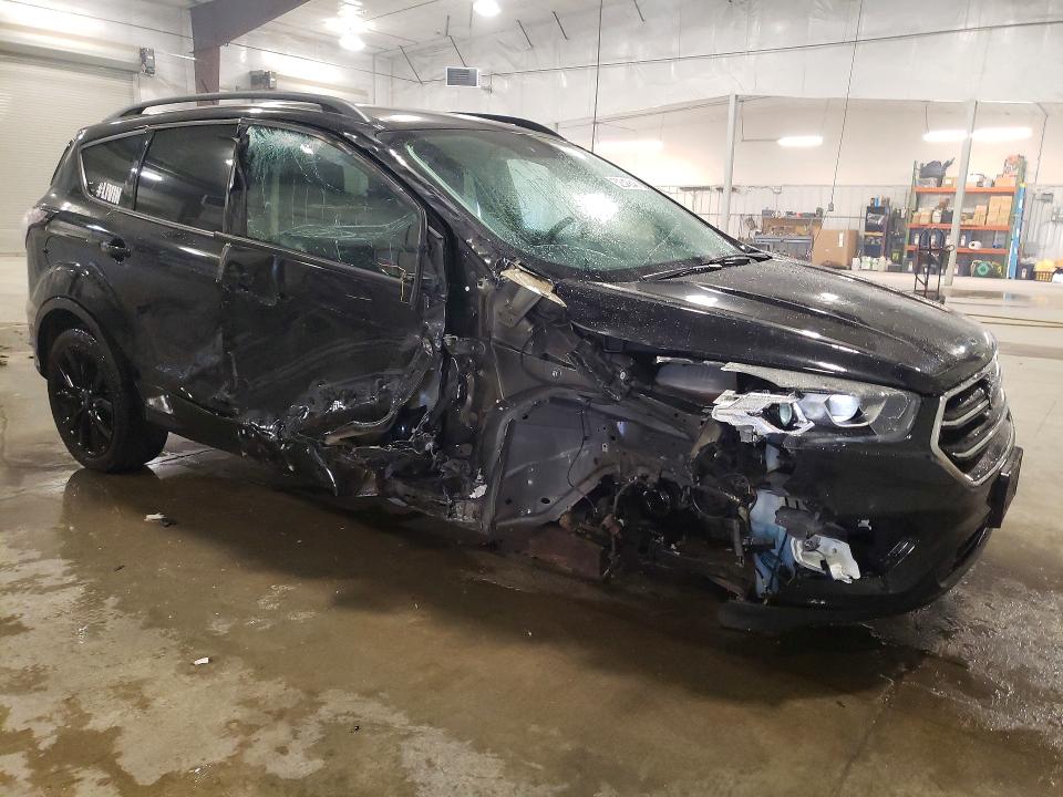 Продажа на аукционе авто 2018 Ford Escape, vin: 1FMCU9GD8JUB25686, номер лота: 52345646