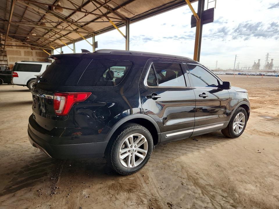 2017 Ford Explorer მანქანა იყიდება აუქციონზე, vin: 1FM5K7D85HGC63575, აუქციონის ნომერი: 52364616