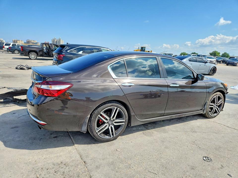Aukcja sprzedaży 2017 Honda Accord, vin: 1HGCR2F54HA132011, numer aukcji: 53463356