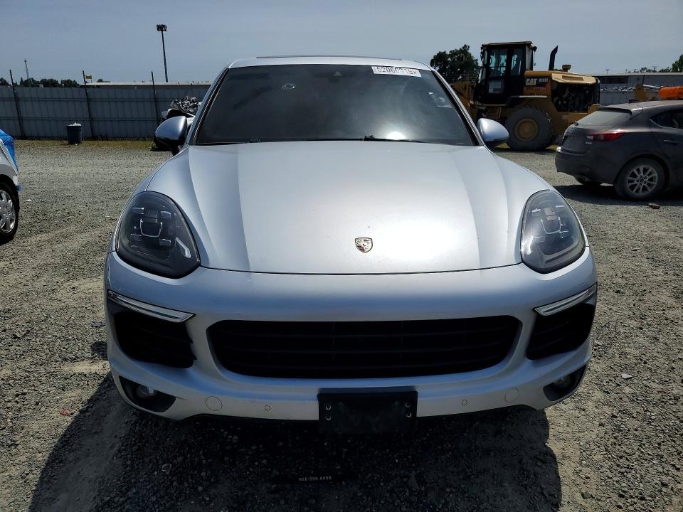 52066316 :رقم المزاد ، WP1AB2A22FLA60118 vin ، 2015 Porsche Cayenne مزاد بيع