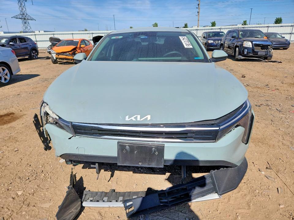 2025 Kia K4 მანქანა იყიდება აუქციონზე, vin: 3KPFU4DE9SE031012, აუქციონის ნომერი: 54270136
