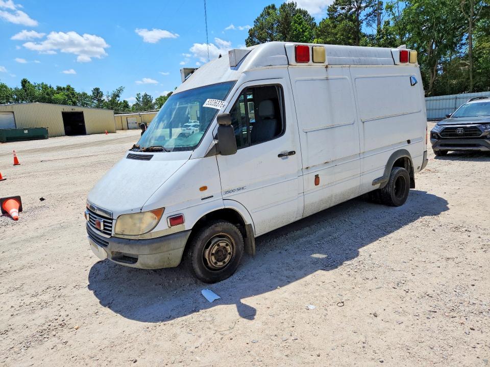 53036376 :رقم المزاد ، WD2YD441125329277 vin ، 2002 Freightliner Sprinter مزاد بيع