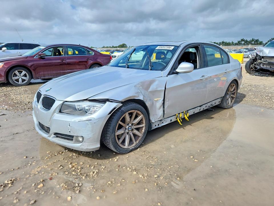 2011 Bmw 328 მანქანა იყიდება აუქციონზე, vin: WBAPH7G52BNM55548, აუქციონის ნომერი: 55052396