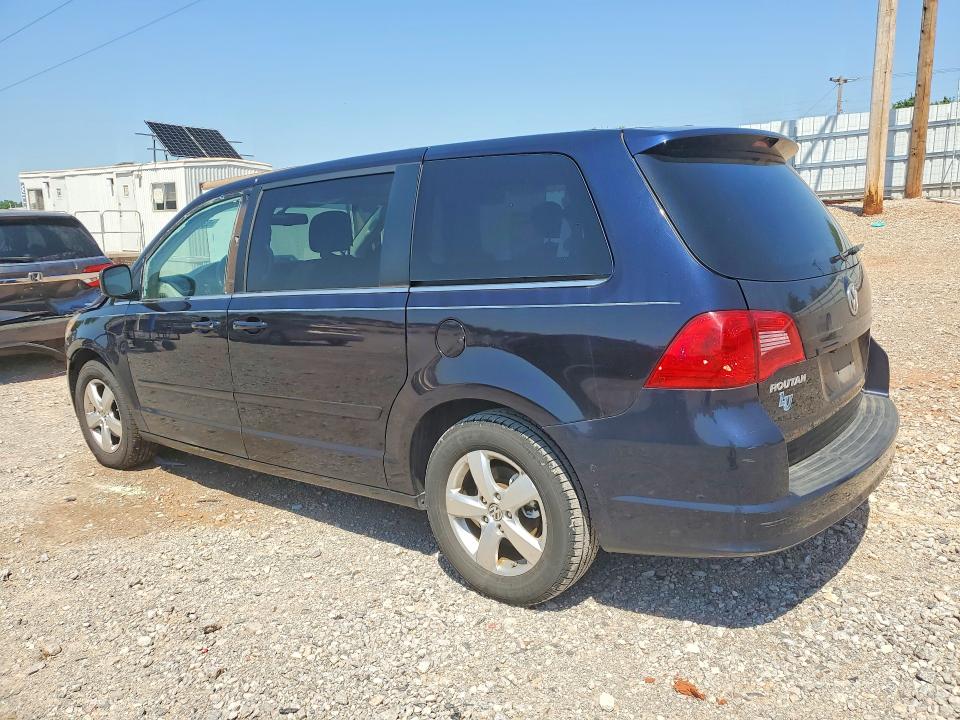 53524266 :رقم المزاد ، 2V4RW3D18AR272187 vin ، 2010 Volkswagen Routan مزاد بيع