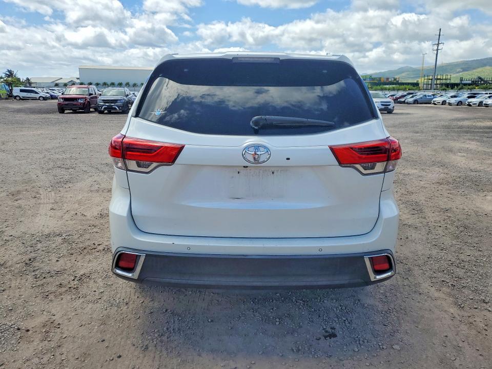 54898556 :رقم المزاد ، 5TDYZRFH2KS329101 vin ، 2019 Toyota Highlander مزاد بيع