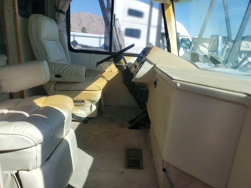 53939556 :رقم المزاد ، 4UZ6XFBA5YCF99159 vin ، 2000 Freightliner Allegro Bu مزاد بيع