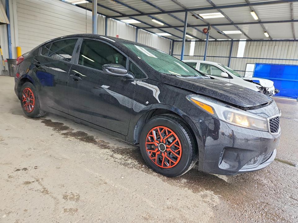 2018 Kia Forte მანქანა იყიდება აუქციონზე, vin: 3KPFK4A77JE250223, აუქციონის ნომერი: 52238336