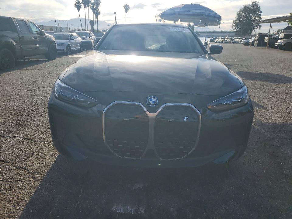 52244966 :رقم المزاد ، WBY43AW01RFS85645 vin ، 2024 Bmw I4 مزاد بيع