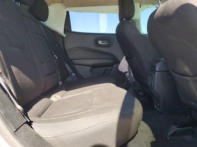 53384536 :رقم المزاد ، 3C4NJCAB9JT204143 vin ، 2018 Jeep Compass مزاد بيع