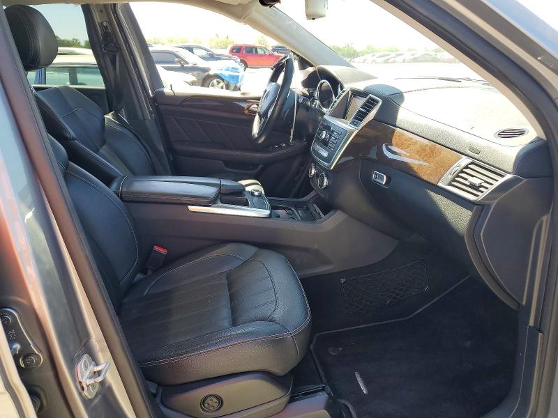 53554346 :رقم المزاد ، 4JGDF6EE1FA511044 vin ، 2015 Mercedes-benz Gl مزاد بيع