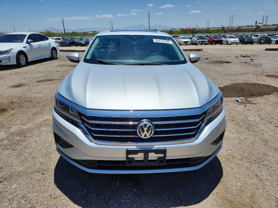 53474136 :رقم المزاد ، 1VWSA7A38MC008114 vin ، 2021 Volkswagen Passat مزاد بيع