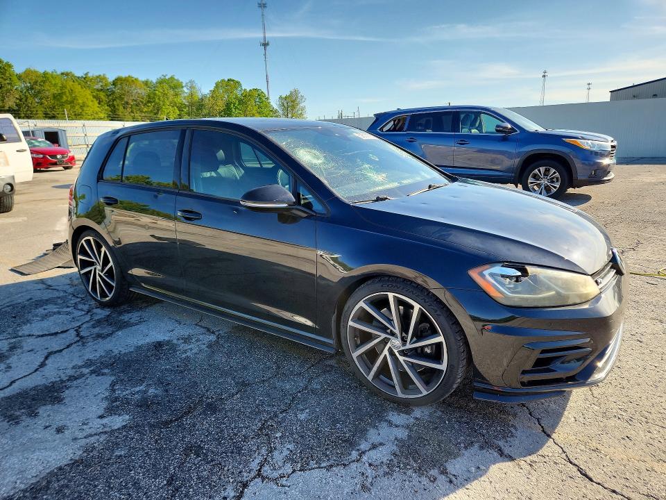 52314176 :رقم المزاد ، WVWVF7AU0JW061541 vin ، 2018 Volkswagen Golf R مزاد بيع