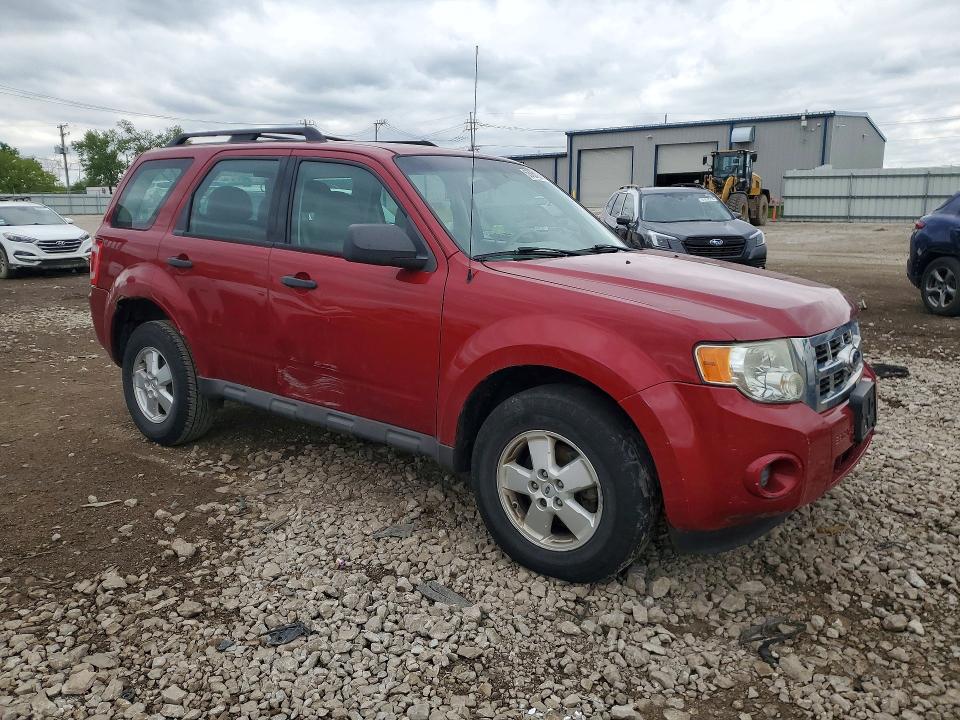 2010 Ford Escape მანქანა იყიდება აუქციონზე, vin: 1FMCU0C70AKC88131, აუქციონის ნომერი: 53031206