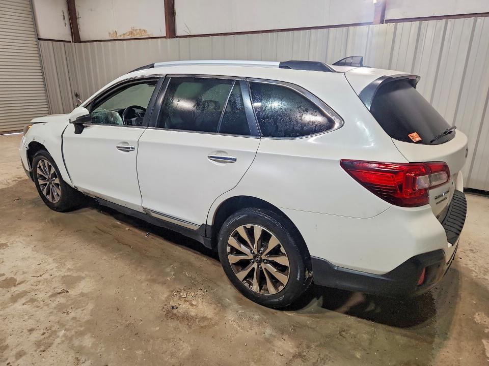 Продажа на аукционе авто 2019 Subaru Outback, vin: 4S4BSATC4K3255567, номер лота: 54872396