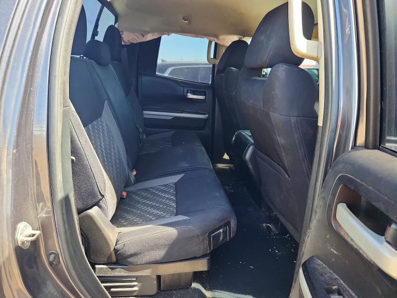 53514946 :رقم المزاد ، 5TFUW5F13KX777621 vin ، 2019 Toyota Tundra مزاد بيع