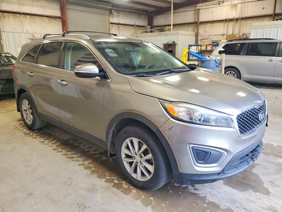 54847616 :رقم المزاد ، 5XYPG4A39HG192437 vin ، 2017 Kia Sorento مزاد بيع