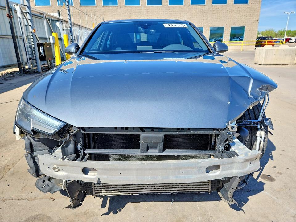 2019 Audi A4 მანქანა იყიდება აუქციონზე, vin: WAUDNAF4XKA044343, აუქციონის ნომერი: 52870586