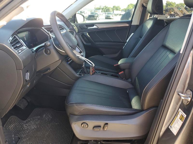 52423156 :رقم المزاد ، 3VV3B7AX9NM125970 vin ، 2022 Volkswagen Tiguan مزاد بيع