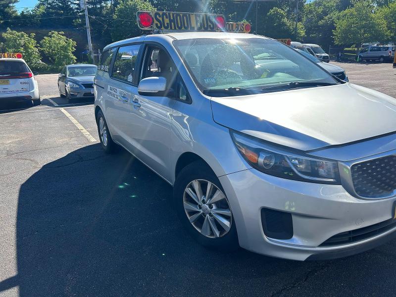 Продаж на аукціоні авто 2017 Kia Sedona, vin: KNDMA5C18H6259666, номер лоту: 55984506