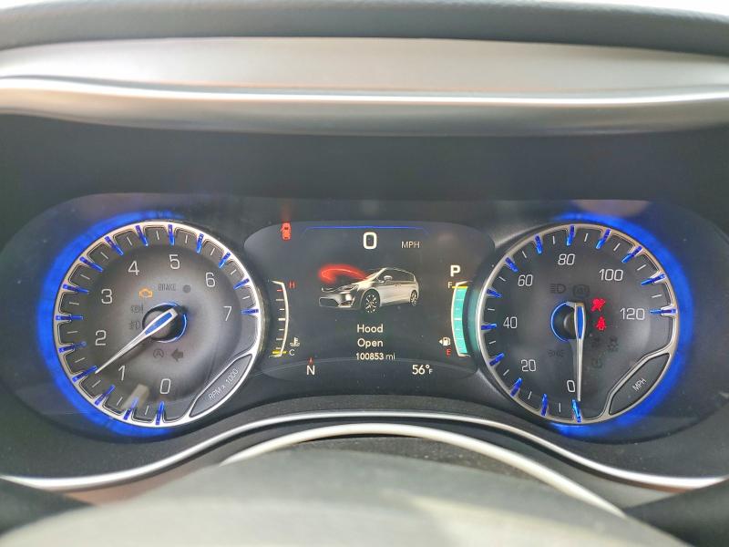 52696616 :رقم المزاد ، 2C4RC1EG7JR168218 vin ، 2018 Chrysler Pacifica مزاد بيع
