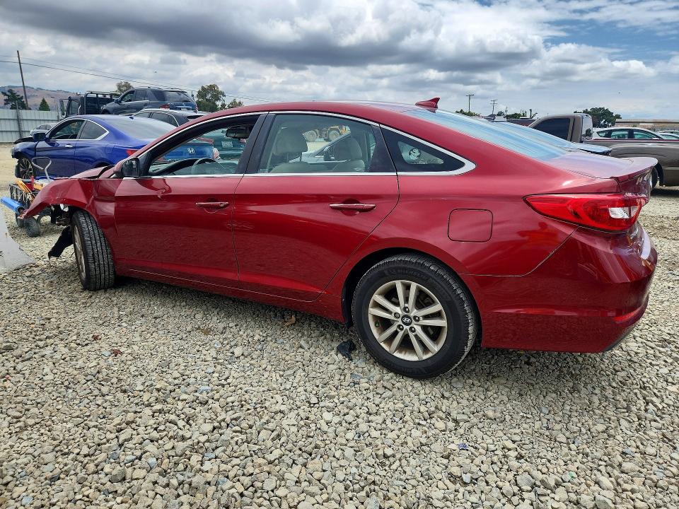 2015 Hyundai Sonata მანქანა იყიდება აუქციონზე, vin: 5NPE24AF8FH251340, აუქციონის ნომერი: 55301676
