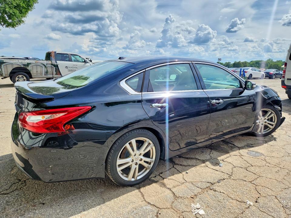 2016 Nissan Altima მანქანა იყიდება აუქციონზე, vin: 1N4BL3AP5GC150942, აუქციონის ნომერი: 55304116