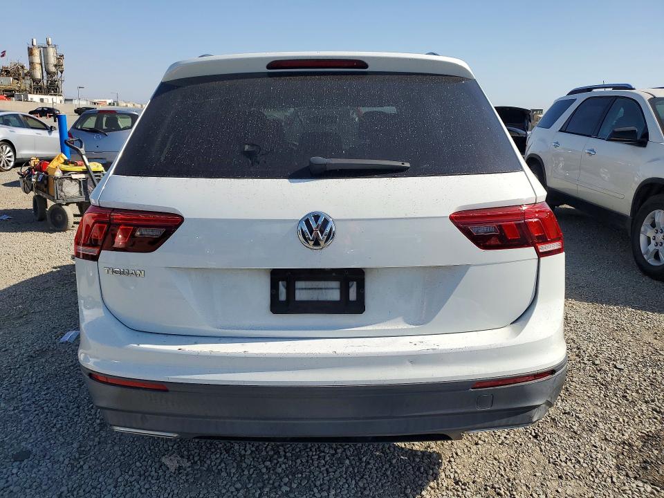 Продажа на аукционе авто 2019 Volkswagen Tiguan, vin: 3VV1B7AX4KM039324, номер лота: 54001326
