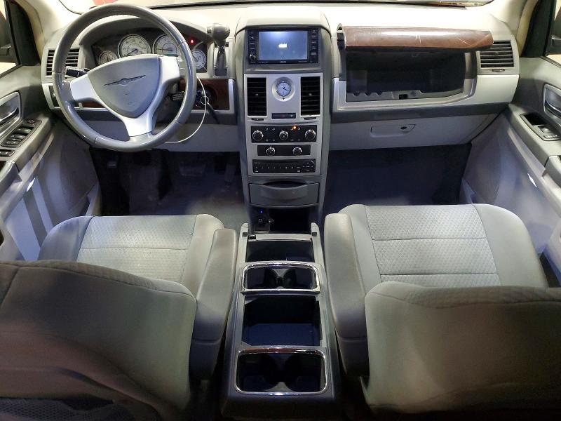 2010 Chrysler Town & Country მანქანა იყიდება აუქციონზე, vin: 2A4RR5D18AR150999, აუქციონის ნომერი: 52944026