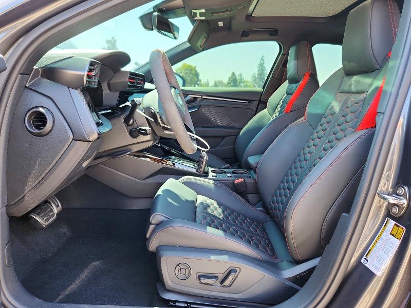 52925576 :رقم المزاد ، WUAGWDGY8SA911337 vin ، 2025 Audi Rs3 مزاد بيع