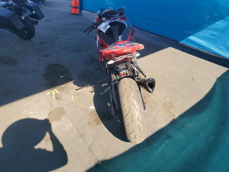 54457186 :رقم المزاد ، WB10E6302R6K38150 vin ، 2024 Bmw S 1000 مزاد بيع