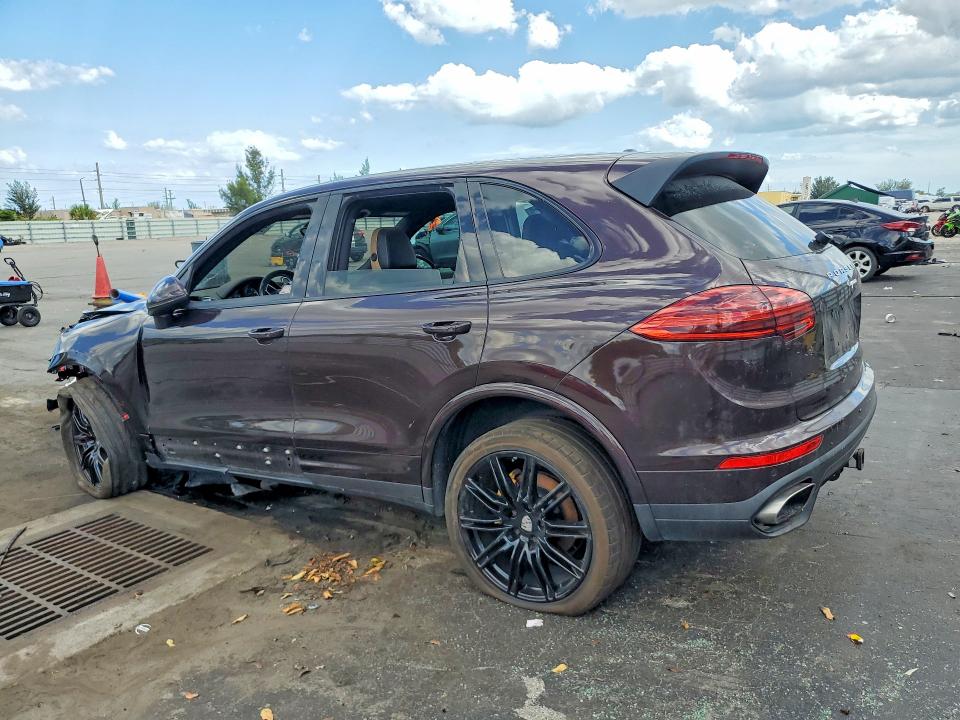 53883676 :رقم المزاد ، WP1AA2A2XHKA91838 vin ، 2017 Porsche Cayenne مزاد بيع