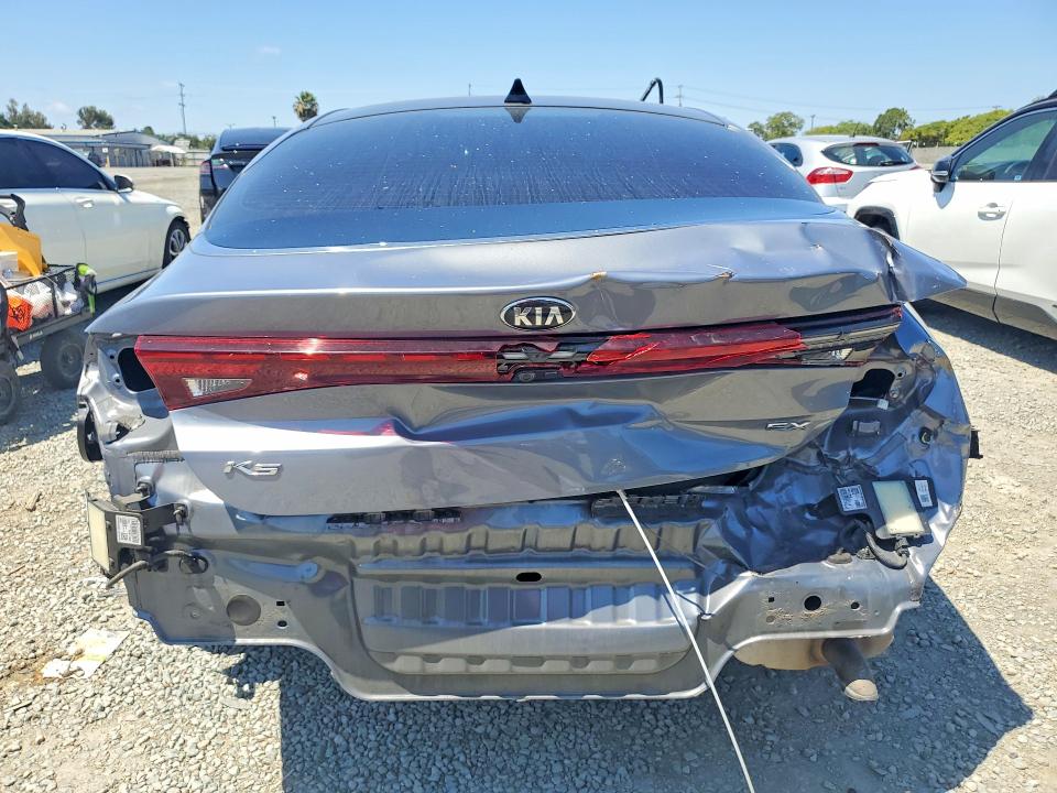 53830796 :رقم المزاد ، 5XXG34J27MG011496 vin ، 2021 Kia K5 مزاد بيع