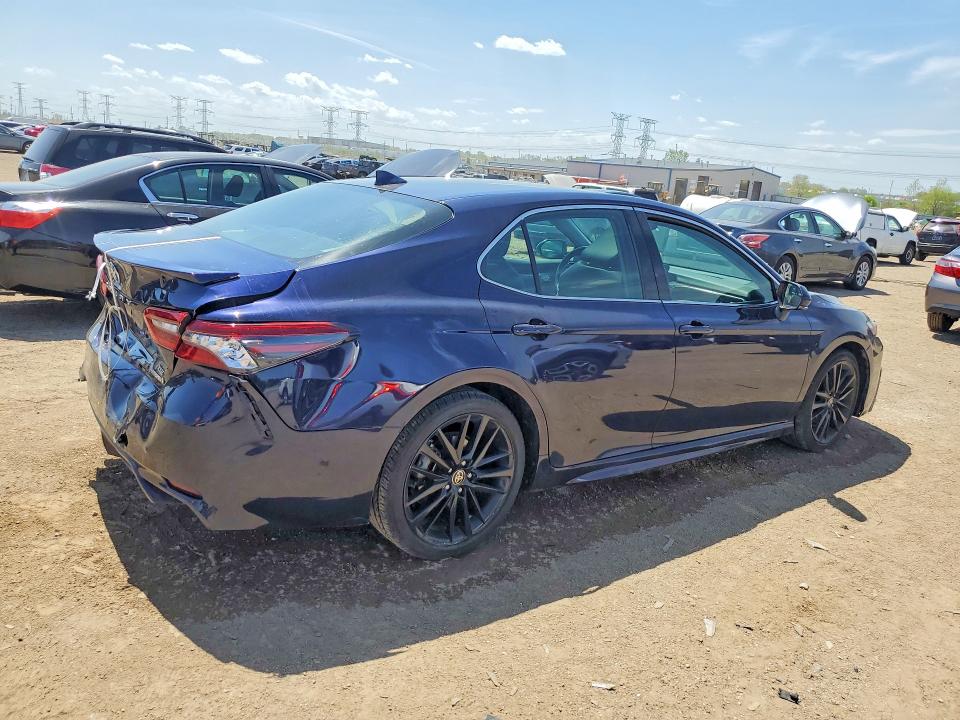 Продажа на аукционе авто 2022 Toyota Camry, vin: 4T1K31AK2NU033650, номер лота: 52016286