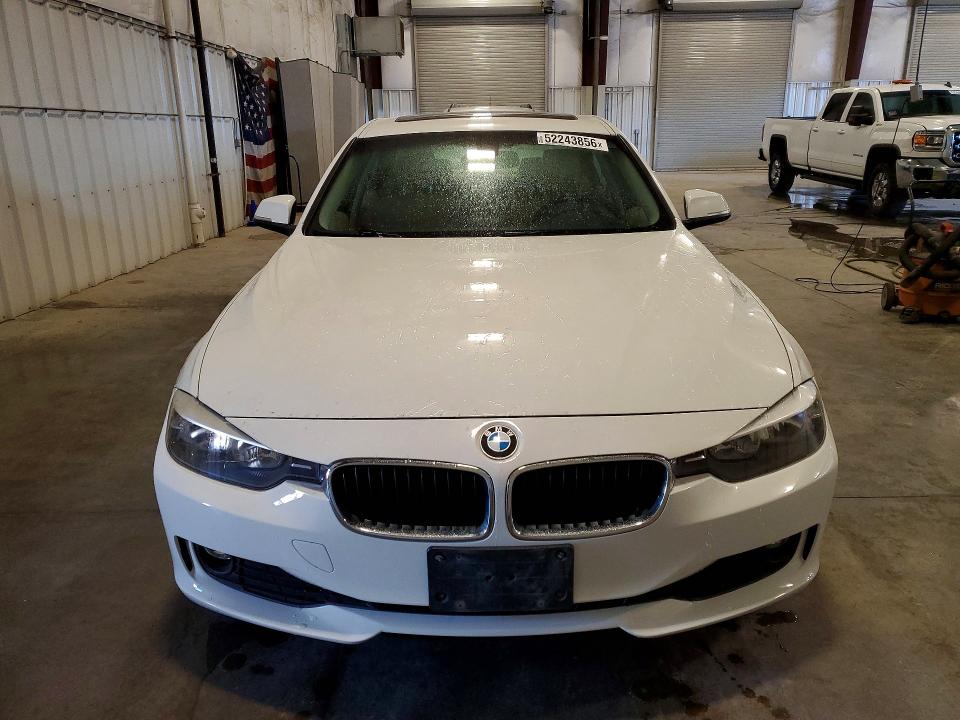 2014 Bmw 320 მანქანა იყიდება აუქციონზე, vin: WBA3C3G55ENS69920, აუქციონის ნომერი: 52243856