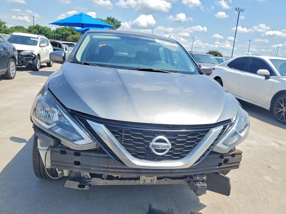 Продаж на аукціоні авто 2018 Nissan Sentra, vin: 3N1AB7AP8JY299427, номер лоту: 55075206