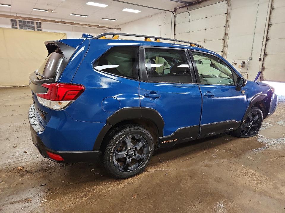 54424196 :رقم المزاد ، JF2SKAMC6NH485641 vin ، 2022 Subaru Forester مزاد بيع