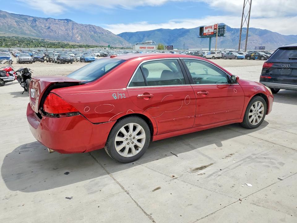 51918166 :رقم المزاد ، 1HGCM66527A058091 vin ، 2007 Honda Accord مزاد بيع