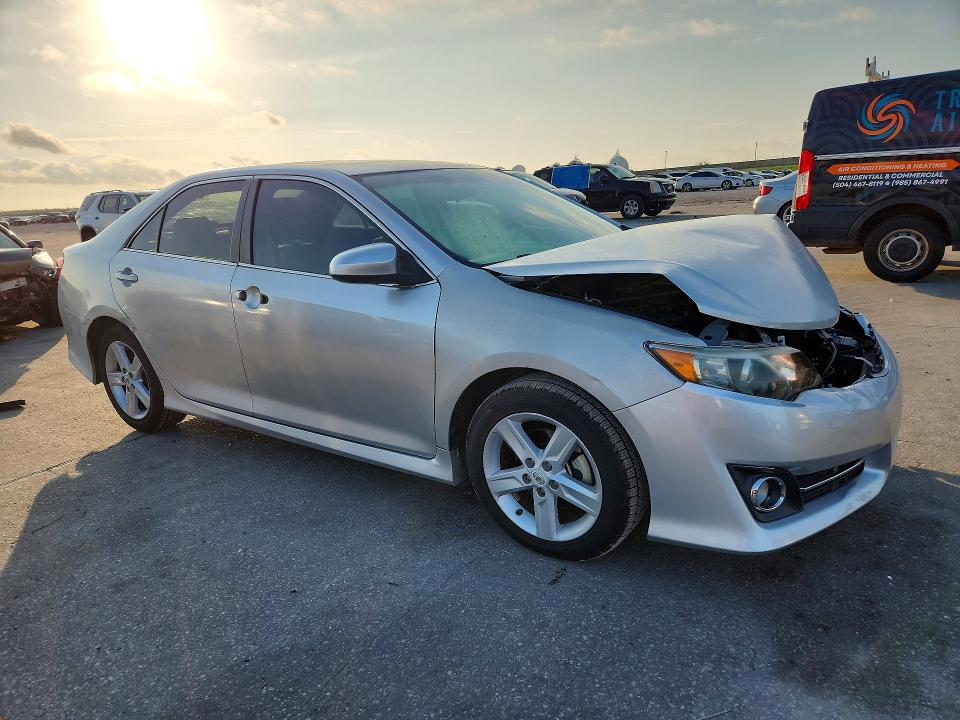 54032556 :رقم المزاد ، 4T1BF1FK9CU103514 vin ، 2012 Toyota Camry مزاد بيع