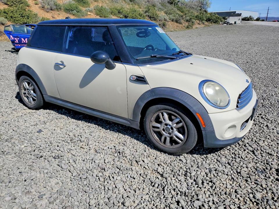 52766636 :رقم المزاد ، WMWSU3C56BT091652 vin ، 2011 Mini Cooper مزاد بيع