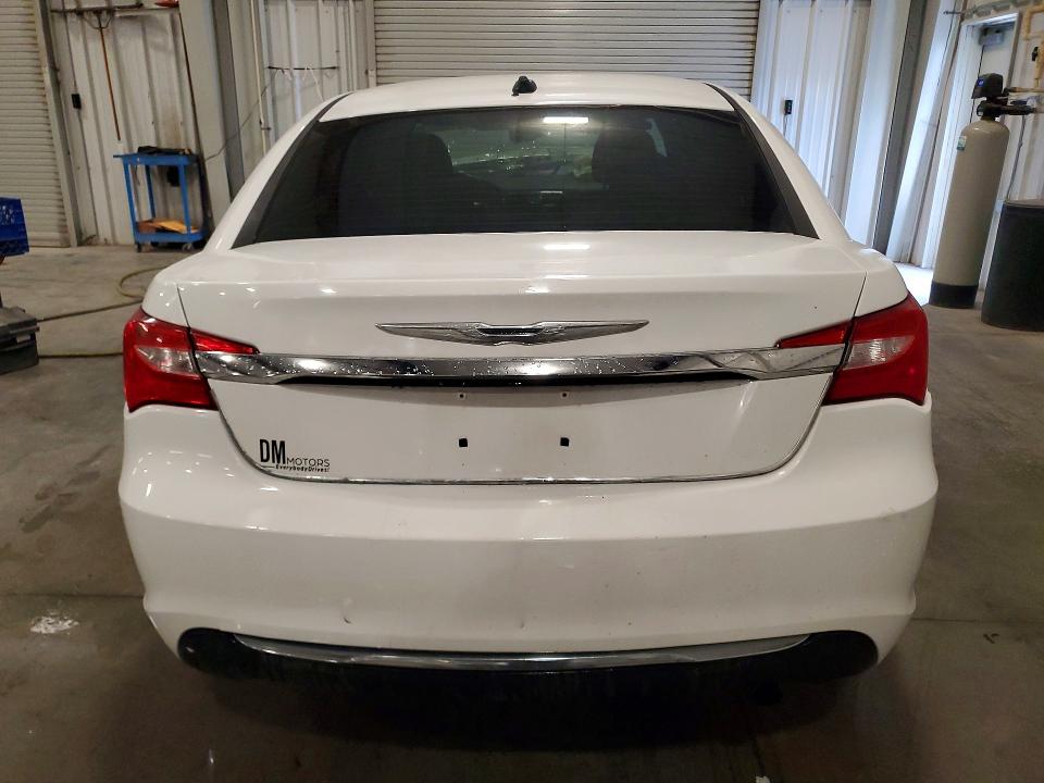 51308436 :رقم المزاد ، 1C3CCBBB6EN112007 vin ، 2014 Chrysler 200 مزاد بيع
