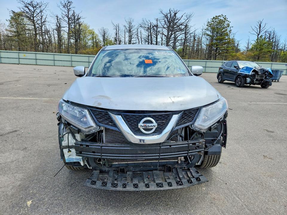 53234046 :رقم المزاد ، KNMAT2MV4FP521879 vin ، 2015 Nissan Rogue مزاد بيع