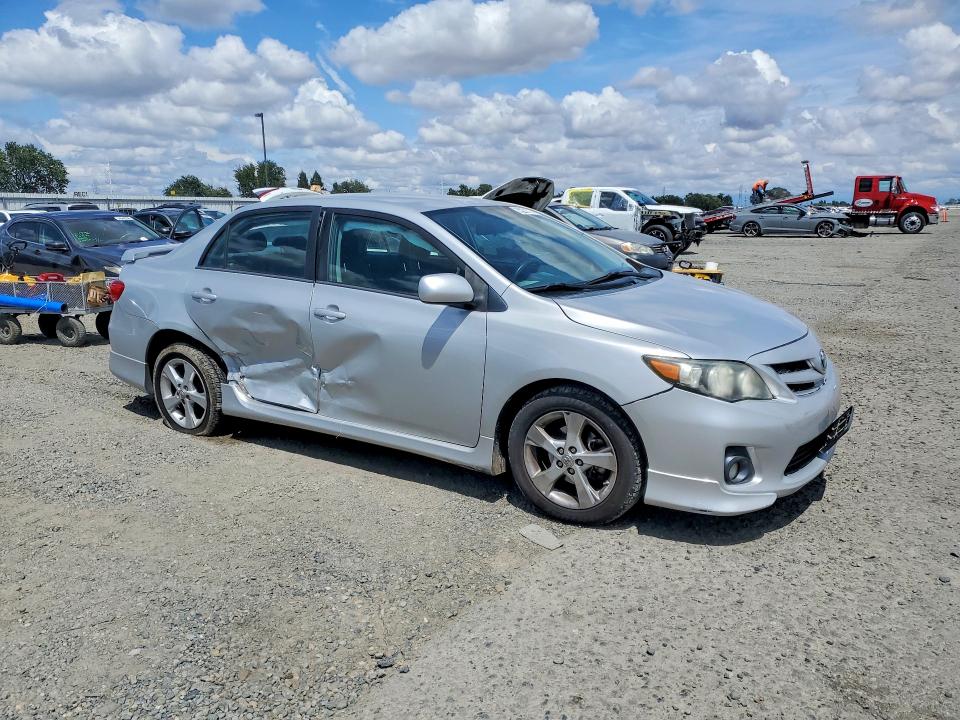 2013 Toyota Corolla მანქანა იყიდება აუქციონზე, vin: 2T1BU4EE5DC954425, აუქციონის ნომერი: 55229776