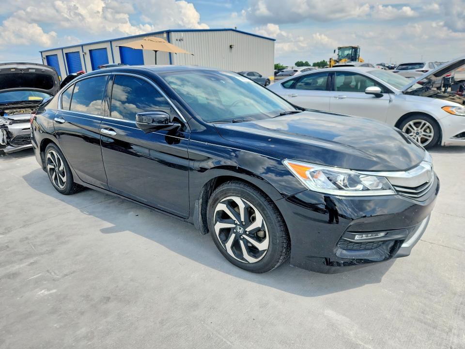2016 Honda Accord მანქანა იყიდება აუქციონზე, vin: 1HGCR3F09GA002086, აუქციონის ნომერი: 55003976