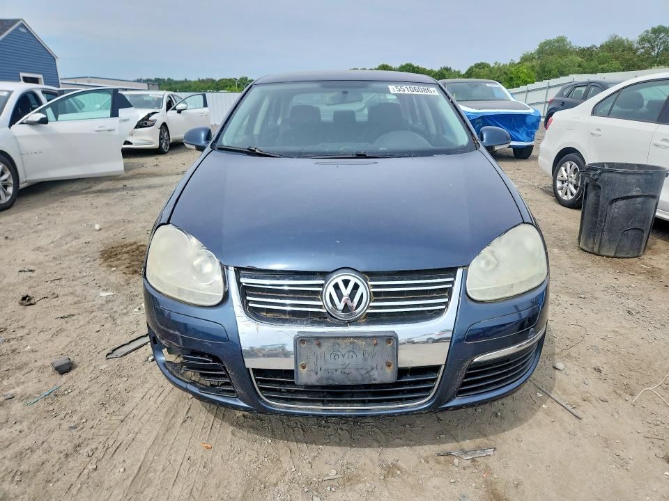 55106086 :رقم المزاد ، 3VWJZ71K28M093015 vin ، 2008 Volkswagen Jetta مزاد بيع