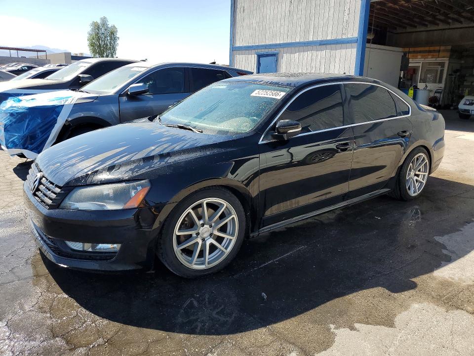 2015 Volkswagen Passat მანქანა იყიდება აუქციონზე, vin: 1VWCV7A38FC036071, აუქციონის ნომერი: 52252586